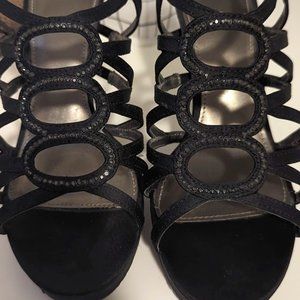 Pre-Loved Women's Apt. 9 Bejeweled Strappy Black Heels in Size 9